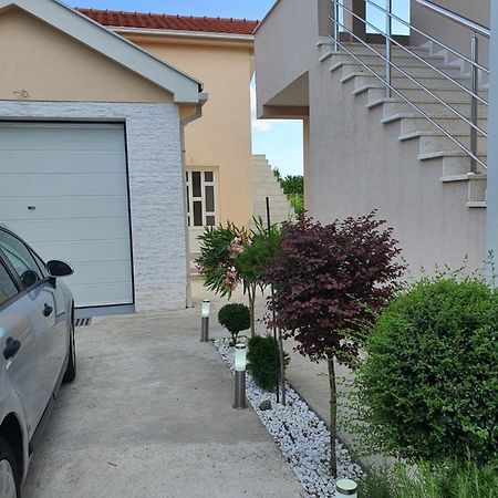 דירות פודגוריצה Apartman Tolosi 2 מראה חיצוני תמונה