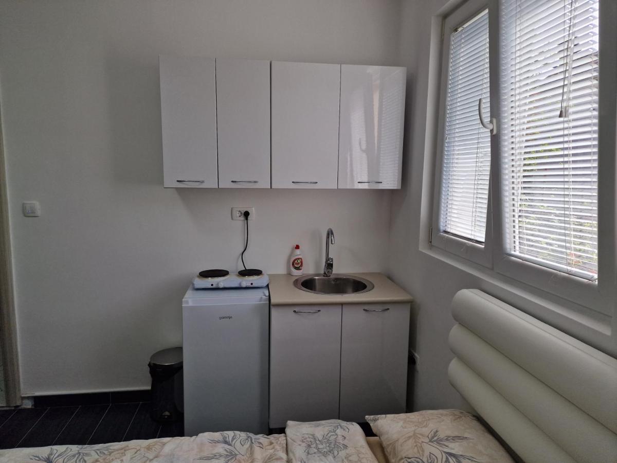 דירות פודגוריצה Apartman Tolosi 2 מראה חיצוני תמונה