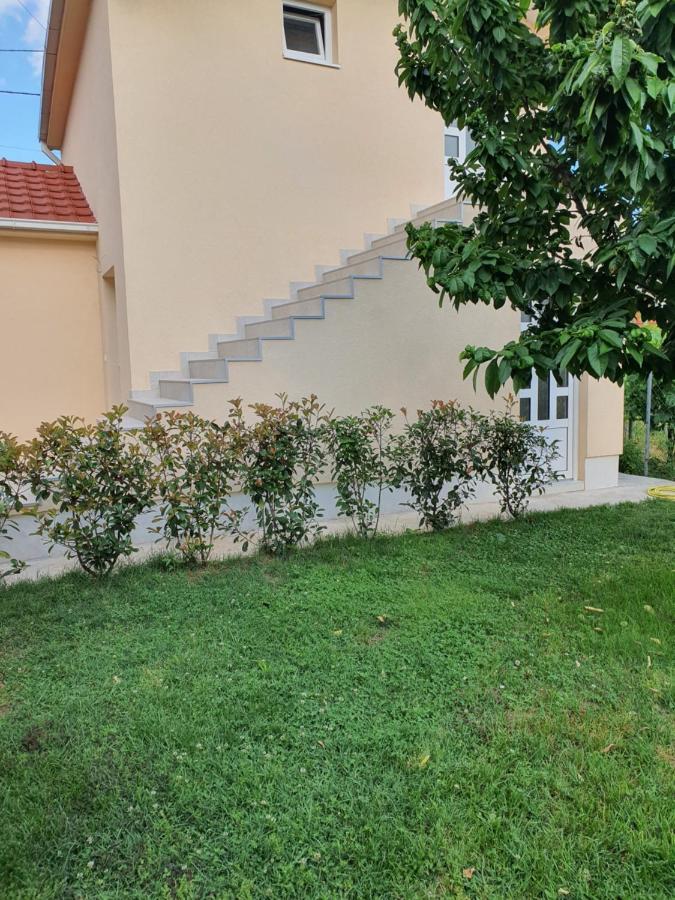 דירות פודגוריצה Apartman Tolosi 2 מראה חיצוני תמונה